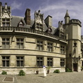 Cour Cluny