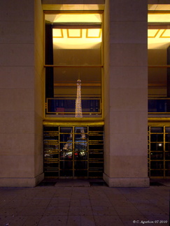 Eiffel reflection (2)