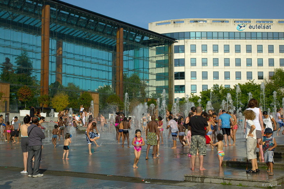 Jeux d'eau au parc André Citroën
