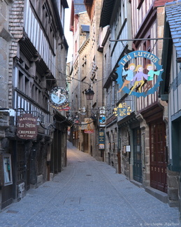 Rue priincipale du Mont-Saint-Michel