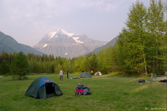 Camp au pied du Mont Robson